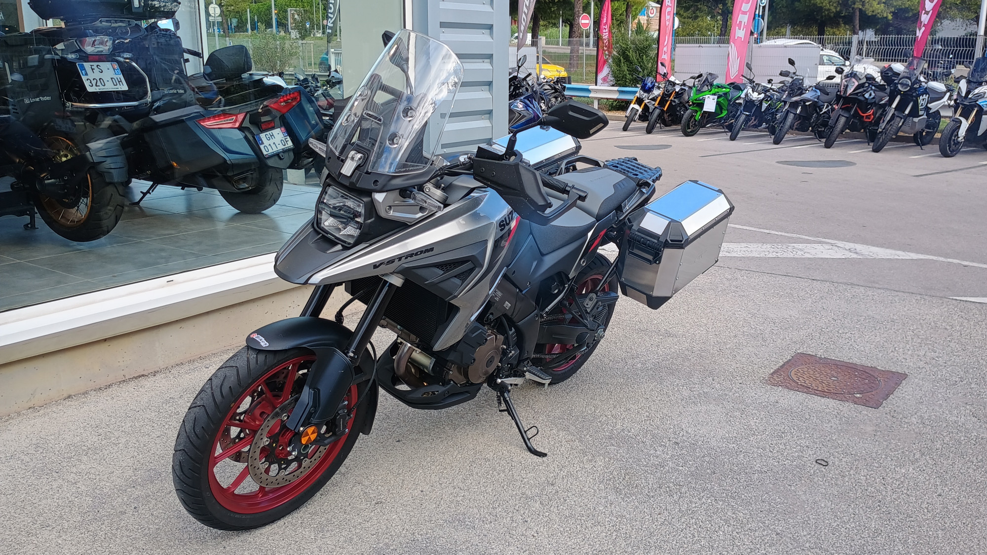 SUZUKI DL V-STROM 1050