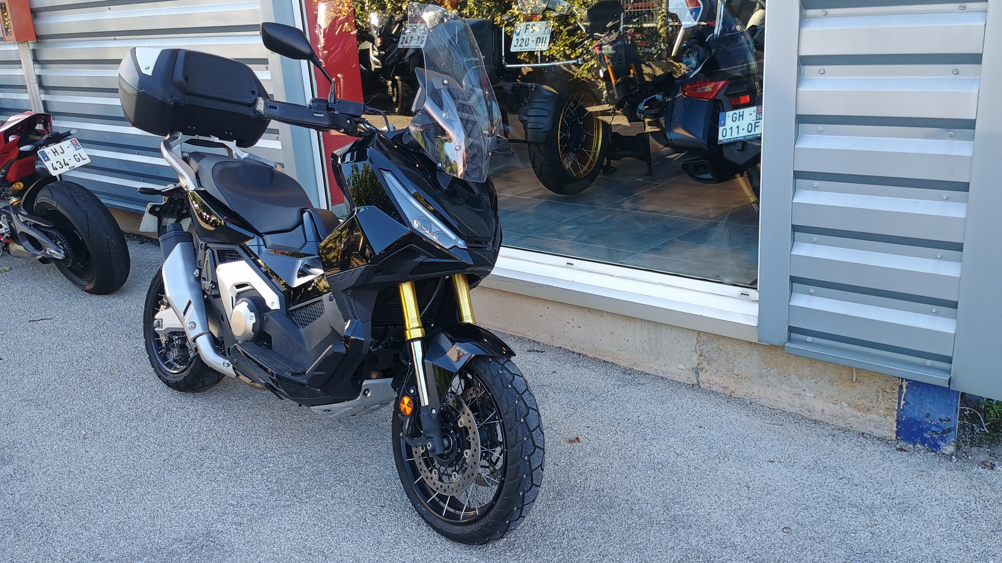 HONDA X-ADV 750 DCT